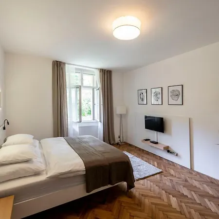 Apartment Slavikova 11 Prague Exterior photo